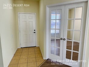 24215 Desert Ash in San Antonio, TX - Building Photo - Building Photo