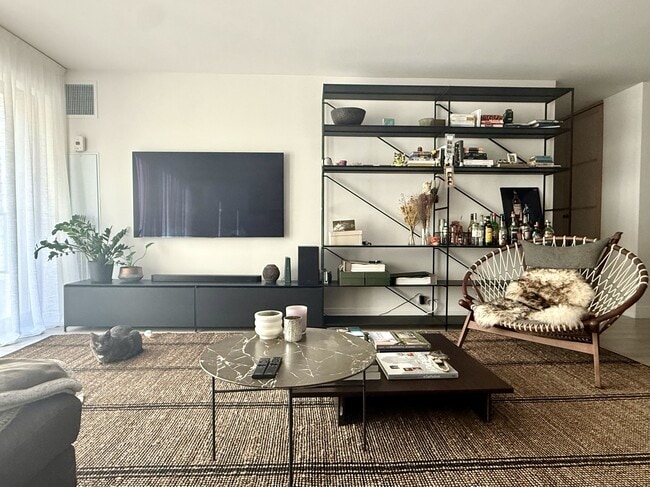 property at 2020 N Lincoln Park W