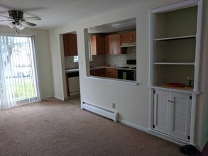 Chestnut Ridge Court in Amherst, NY - Building Photo - Building Photo