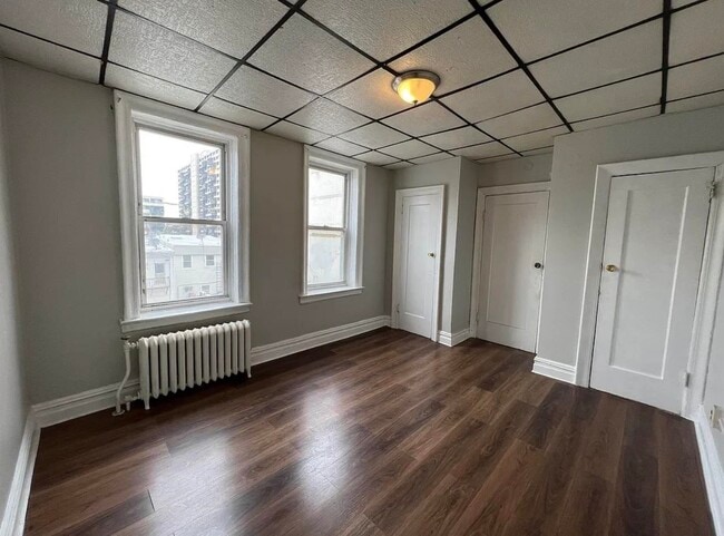 16 Cottage St in Jersey City, NJ - Building Photo - Building Photo