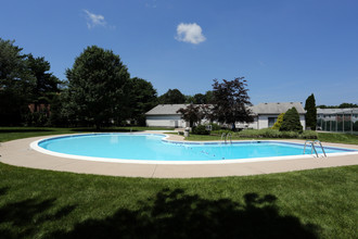 Spring Garden Townhouses in Bethlehem, PA - Building Photo - Building Photo