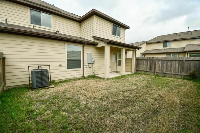 9734 Piave Drive in Houston, TX - Building Photo - Building Photo