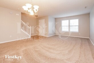 7651 Lara Lee Dr in Indianapolis, IN - Building Photo - Building Photo