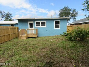 9823 Clarence St in Panama City Beach, FL - Building Photo - Building Photo