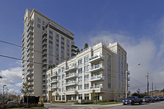 Aquaview Condominiums in Toronto, ON - Building Photo - Building Photo