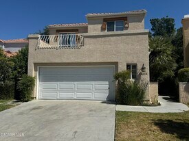 18635 W Nathan Hill Dr in Santa Clarita, CA - Building Photo