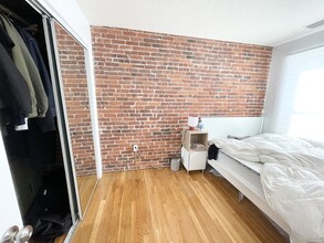 73 Gainsborough St, Unit 202 in Boston, MA - Building Photo - Building Photo