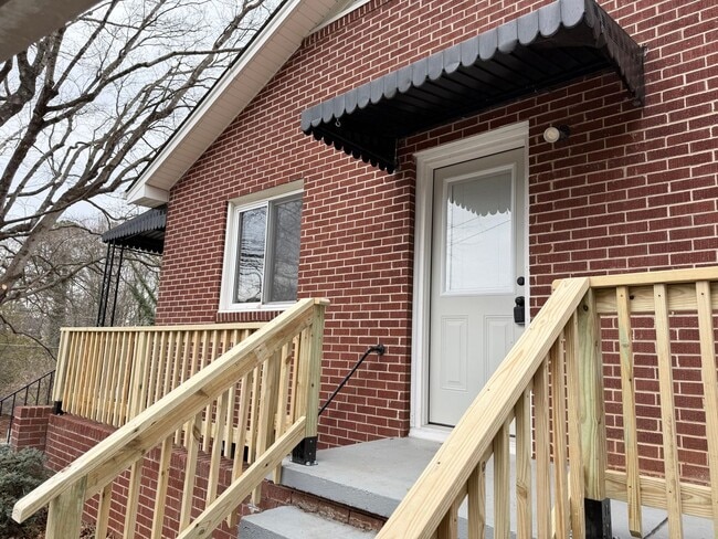 776 3rd Ave Dr SE in Hickory, NC - Building Photo - Building Photo