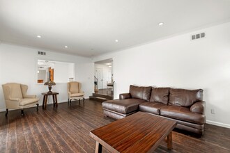 8309 Denise Ln in Los Angeles, CA - Building Photo - Building Photo
