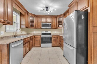 5073 Branch Point Dr in Valdosta, GA - Building Photo - Building Photo