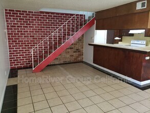 100 Nedra Ct in Sacramento, CA - Building Photo - Building Photo