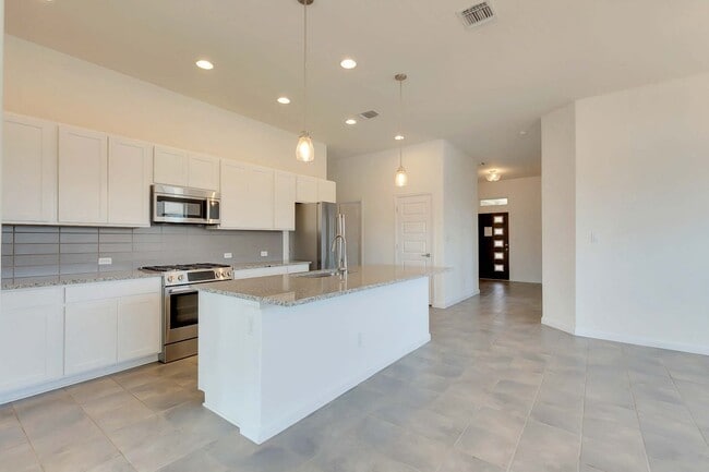 133 James Rose Ln in Bastrop, TX - Building Photo - Building Photo