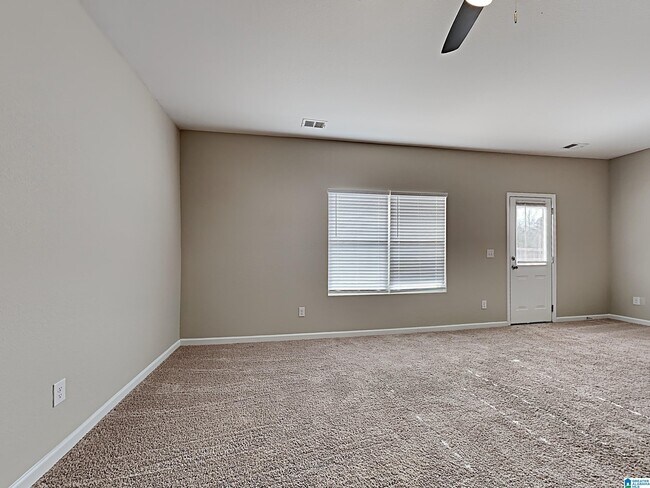 185 Smith Glen Dr photo'