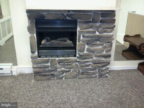 7517 Brookhaven Rd in Philadelphia, PA - Building Photo - Building Photo