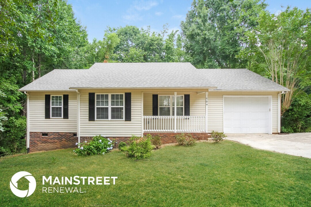 709 Firecrest St SE in Concord, NC - Building Photo