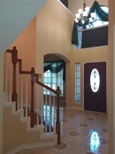 7019 Raven Meadow Dr in Arlington, TX - Foto de edificio - Building Photo