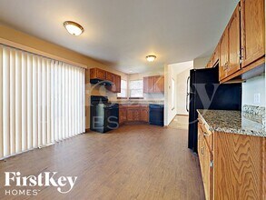 1203 Quail Dr in Plainfield, IL - Foto de edificio - Building Photo