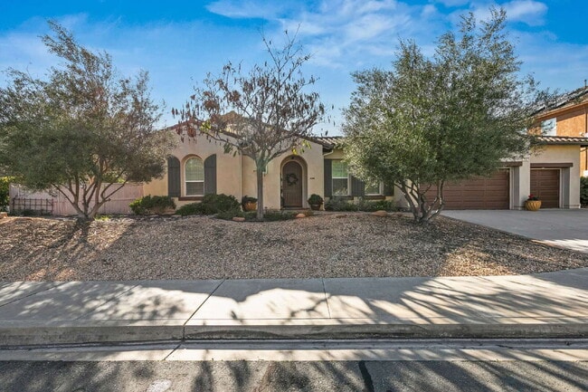 property at 756 Agua Vista Dr