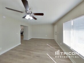 4228 W Diana Ave in Phoenix, AZ - Building Photo - Building Photo