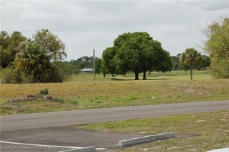 307 Golf Villas Ct NW in Lake Placid, FL - Building Photo - Building Photo