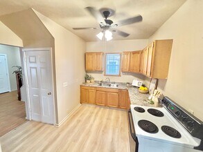 127 Devonshire Ct in Rochester, NY - Building Photo - Building Photo