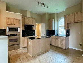 2320 Compton Dr in Plano, TX - Building Photo - Building Photo
