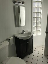 14 Dell St, Unit 14 in Mill Valley, CA - Building Photo - Building Photo