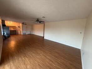 16200 Round Mountain Rd in Leander, TX - Building Photo - Building Photo