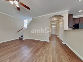 7492 Hawks Cir in Hanahan, SC - Building Photo - Building Photo