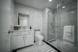 4900 Spruce St in Philadelphia, PA - Building Photo - Building Photo
