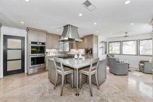 1038 Winner Foster Rd in Richmond, TX - Building Photo