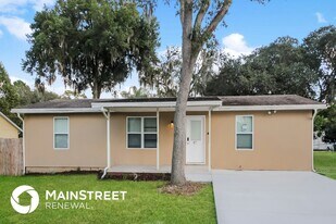 1260 Palm Dr in Oviedo, FL - Building Photo