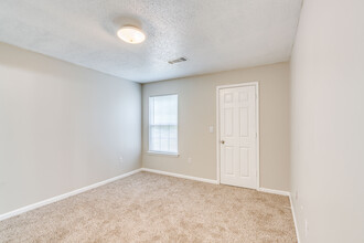 Dogwood Place Apartments in East Ridge, TN - Foto de edificio - Interior Photo