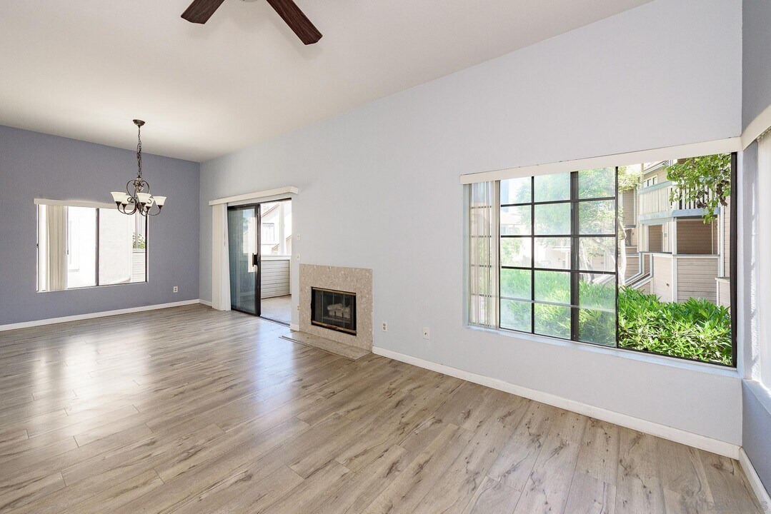 4639 Executive Dr in San Diego, CA - Building Photo
