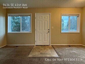 9434 SE 41st Ave in Milwaukie, OR - Building Photo - Building Photo