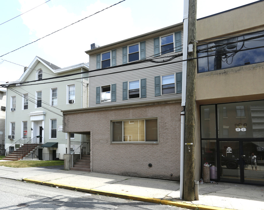 94 Bayard St in New Brunswick, NJ - Foto de edificio