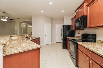 4516 Manica Dr in Tavares, FL - Building Photo - Building Photo