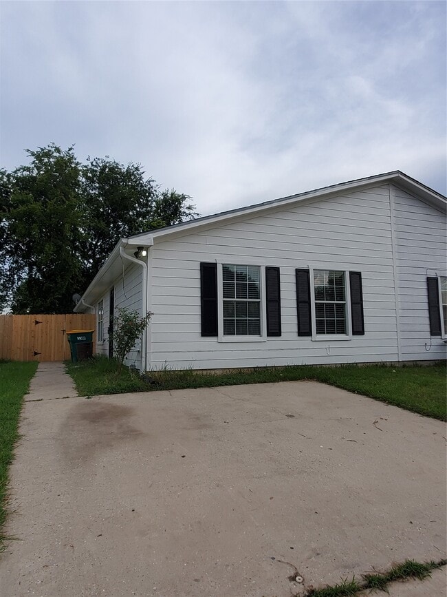 property at 5319 Cherie Crest Ct