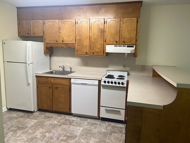 property at 1442 Riverview Rd