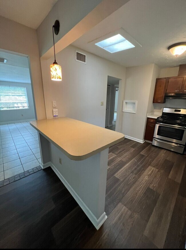 2231 Belle Vue Way in Tallahassee, FL - Building Photo - Building Photo