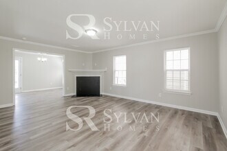 4010 Cindy Woods Ln in Charlotte, NC - Building Photo - Building Photo