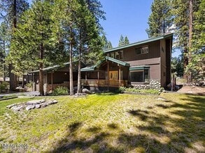 445 Country Club Dr in Incline Village, NV - Building Photo - Building Photo