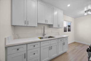 3539 Delta Ave in Long Beach, CA - Building Photo