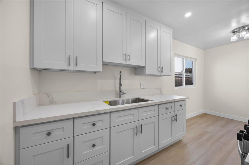 3539 Delta Ave in Long Beach, CA - Building Photo