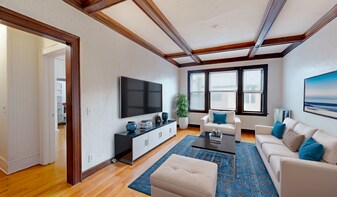 1917 Emerson Ave S in Minneapolis, MN - Building Photo