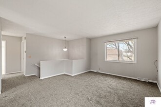 2664 N 93rd St in Omaha, NE - Building Photo - Building Photo