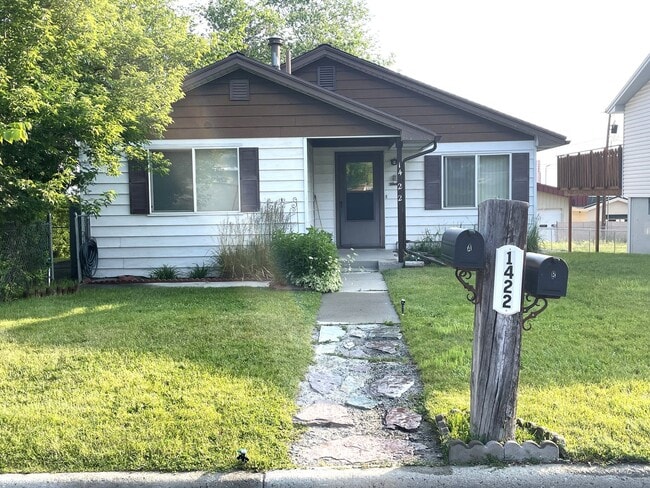 property at 1422 Cannon St