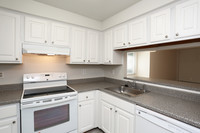 Summitwood Village in Meriden, CT - Building Photo - Interior Photo