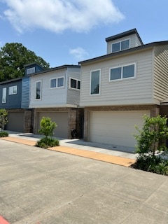 111 Highland Park Ln in Lafayette, LA - Building Photo