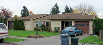 1318-1320 12th Ave NW Apartments